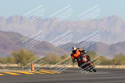 media/Nov-06-2022-SoCal Trackdays (Sun) [[208d2ccc26]]/Turn 14 (930am)/